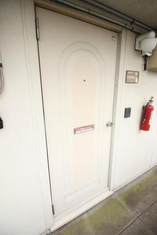 エクセル中溝Aの玄関