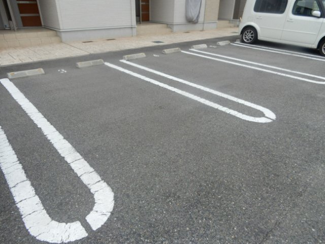 キートスⅡの駐車場