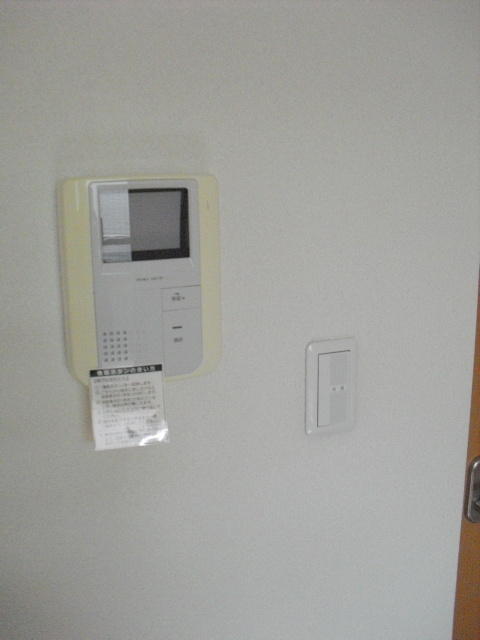 メゾンクレール船越のセキュリティ|あると安心ＴＶモニタ付インタホン