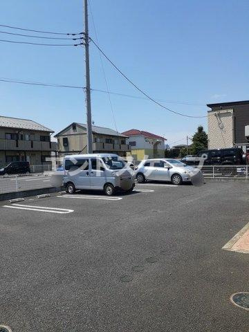 カーサ・フェリーチェⅡの駐車場|高崎、前橋のお部屋探しはエンドスケープまで！お客様の理想お聞かせ下さい♪