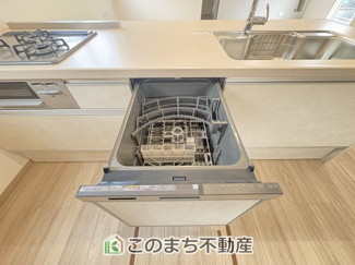 【キッチン】 | ワイウッドコート佐野市栃本町　第1期　 | 時短家事につながる食器洗浄乾燥機付き☆