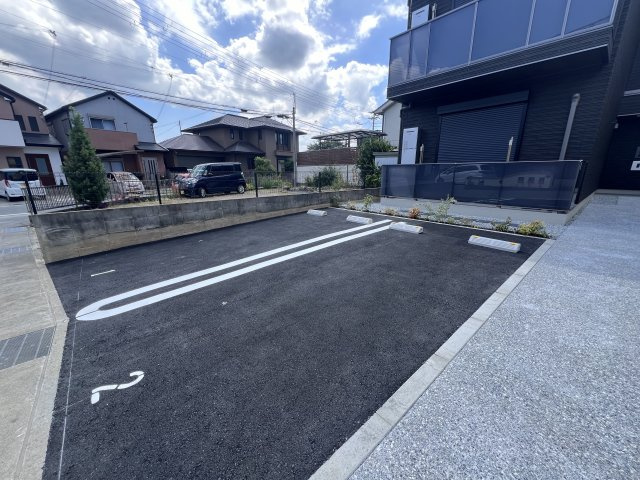 ソラーナの駐車場