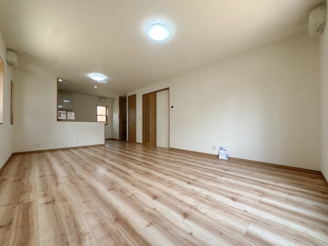 【居間・リビング】 | 早良区東入部１丁目 　中古一戸建☆仲介手数料無料☆