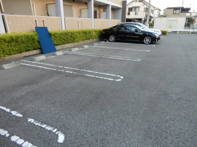 フォレスタの駐車場