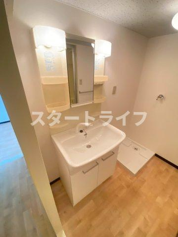 大阪市淀川区木川西１丁目の賃貸マンションの洗面所