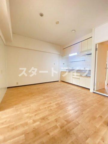 大阪市淀川区木川西１丁目の賃貸マンションの居間・リビング