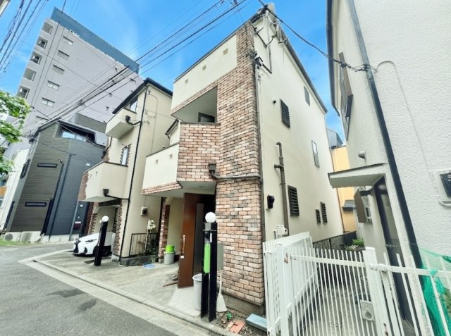 板橋区泉町の前面道路含む現地写真|駅至近でありながら穏やかで暮らし心地の良いエリアです
周辺環境も充実し大変便利