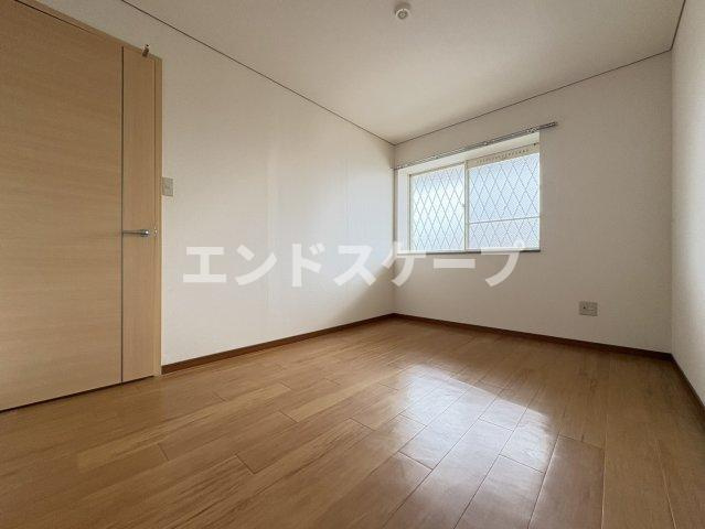 リヴェールＢの居間・リビング|高崎、前橋のお部屋探しはエンドスケープまで！お客様の理想お聞かせ下さい♪