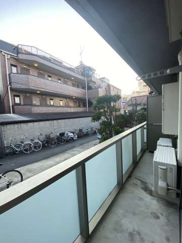 ルミエール中延のバルコニー