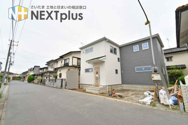 蓮田市緑町　全1棟の前面道路含む現地写真