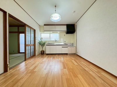 【居間・リビング】 | 豊中市曽根南町2丁目貸家