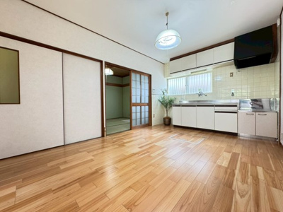 【居間・リビング】 | 豊中市曽根南町2丁目貸家
