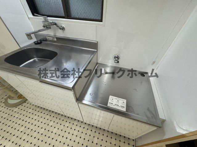 小金井市中町２丁目の賃貸マンションのキッチン