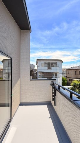 東鳴尾町2丁目のバルコニー