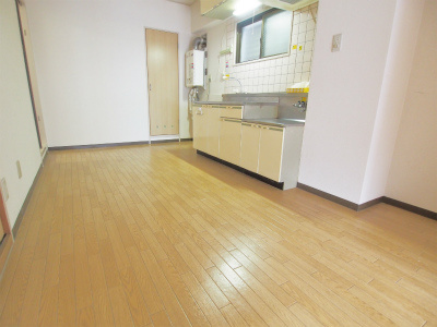 空城コーポの居間・リビング