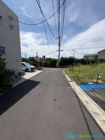 藤沢市羽鳥３丁目　新築戸建　全５棟D号棟の前面道路含む現地写真