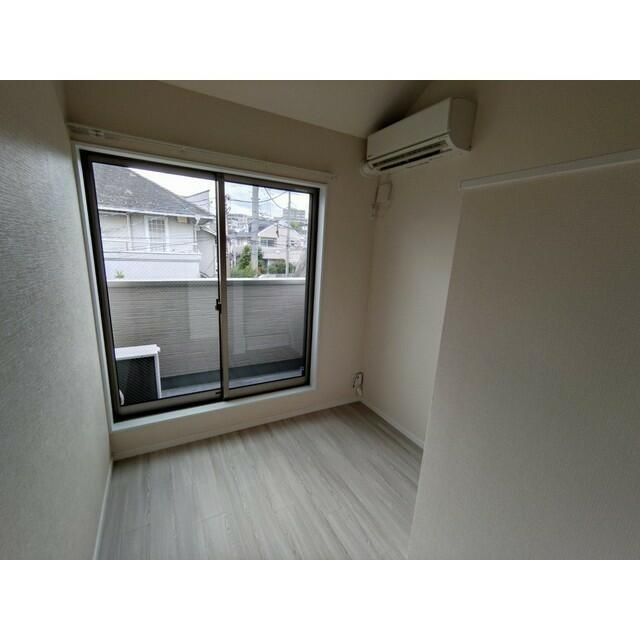 横浜市港北区日吉本町６丁目のアパートの居間・リビング