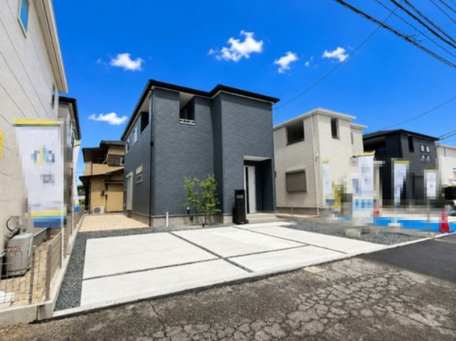 リーブルガーデン／南区野口1丁目／4号棟の駐車場