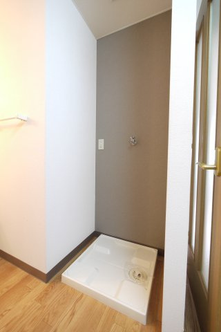 エレガンス京町の玄関|※写真は別の部屋のものです。