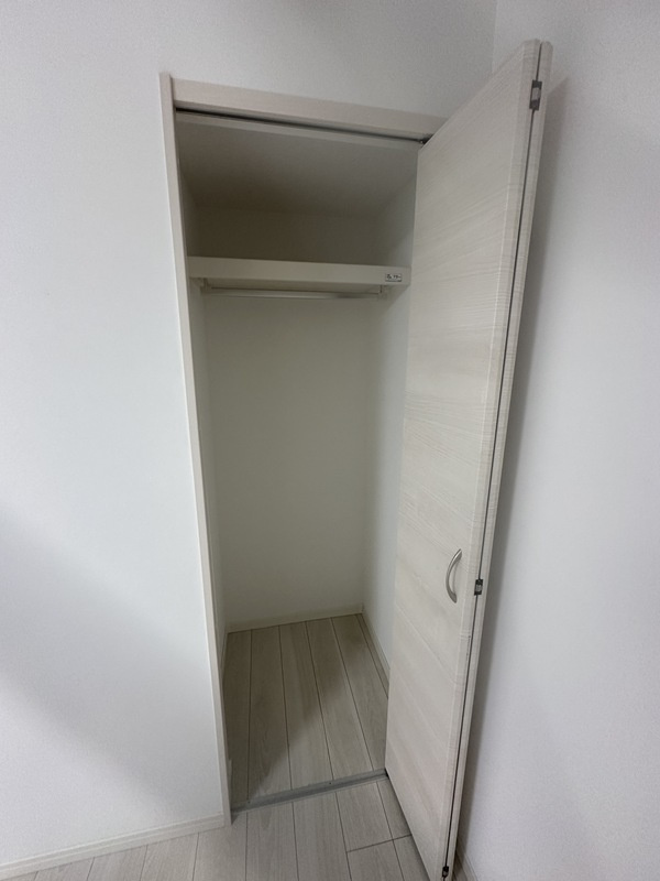和光市白子３丁目のアパートの収納