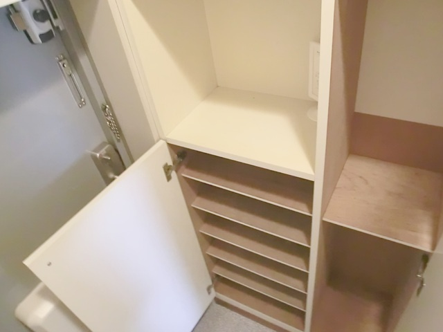 スカイフォーラム小岩の収納|靴入れ充実しています