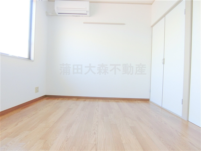 ハイツレイメイの居間・リビング
