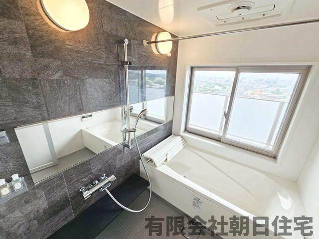 【浴室】 | エクセレンシア学園東 | 落ち着いた空間のお風呂です