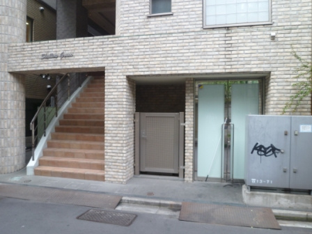 シャローグラスのエントランス
