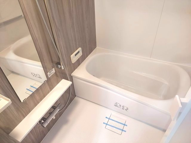 宝塚ガーデンヴィレッジB棟の浴室|浴室乾燥機付き