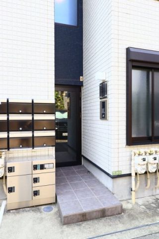 フェリオ千住緑町のエントランス