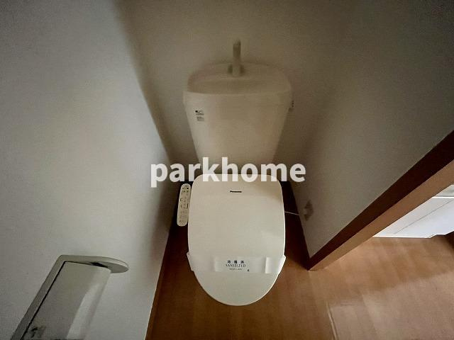 ピースフルハウス桂のトイレ|シンプルで使いやすいトイレです