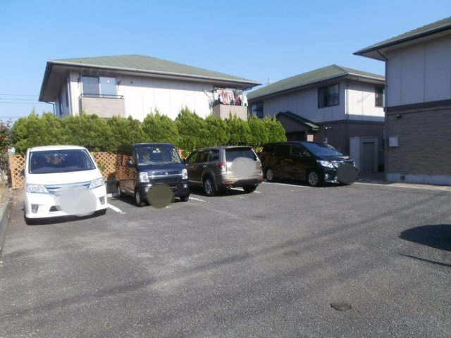 クローバーズヒル Ａの駐車場|駐車場