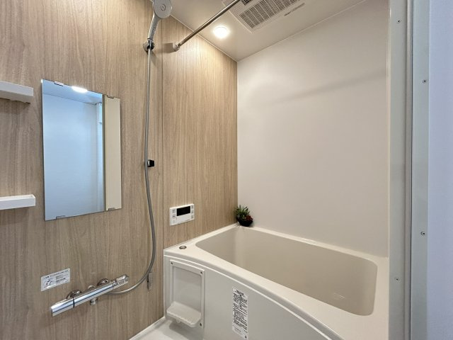 【浴室】 | 日商岩井香櫨園マンション２号棟 | ゆったり過ごせるお風呂です