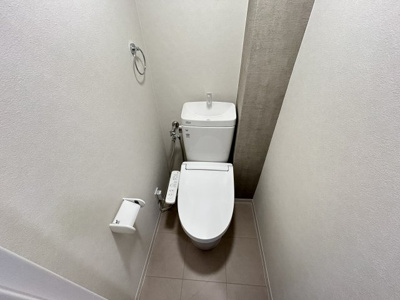 【トイレ】 | 日商岩井香櫨園マンション２号棟 | シンプルで使いやすいトイレです