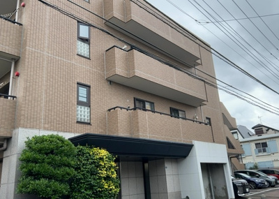 【構造・工法・仕様】 | バームステージ町田中町 | ＳＲＣ造は強度や耐震性の面でもRC造と比べて優れています。そのため、10階建以上の高層または超高層マンションなどの建築にも多く採用されています。柱や梁などのサイズが小さくても高い耐震性を確保できます。