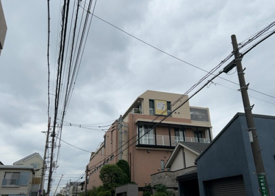 【展望】 | バームステージ町田中町 | 眺望の良さを楽しめるダイニングキッチンで家族団らんの時間を過ごしてはいかがでしょうか。バルコニーから見える景色を家族で眺める時間は、時間が経つのを忘れてしまいそうですね。是非、現地を見に行きましょう！