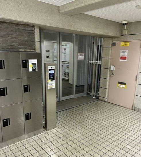 【中古マンション】川越サンハイツのエントランス