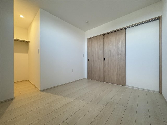 GROOM泗水Bの洋室