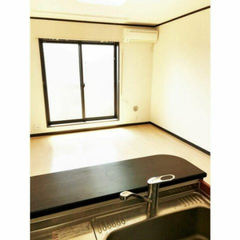 八王子市館町のアパートの内装