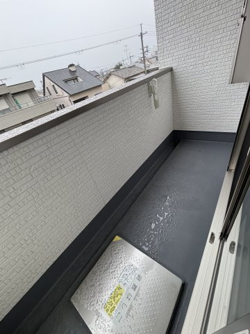 フォレストクリエオーレ城垣町弐番館のバルコニー