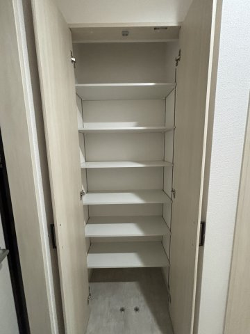 フォレストクリエオーレ城垣町弐番館の収納