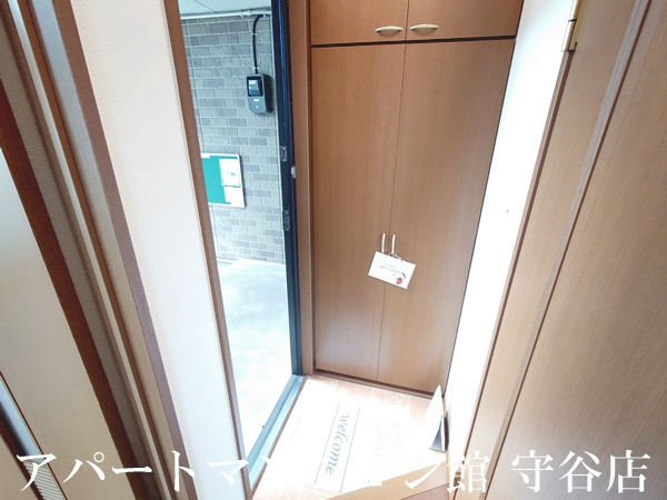 メゾン森Ⅻの玄関|類似です