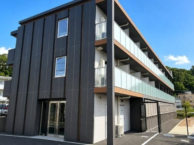ＨＹ’ｓ　ＮＯＢＯＲＩＴＯ　ＢＬＯＳＳＯＭ