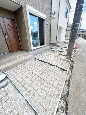 グランソフィア花小金井南町　A の駐車場