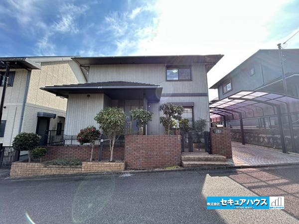 【中古住宅】知多郡東浦町大字緒川字上高根台の外観|事前予約にて現地ご見学いただけます！お気軽にお問い合わせください♪
■株式会社　セキュアハウス■
住宅ローンに強く、知識、経験豊富なスタッフ在籍
お客様に寄り添い、ご成約後もサポート致します。　　　　