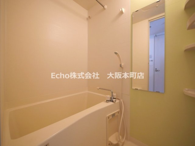 ジュネーゼ京町堀パークサイドの浴室