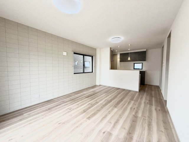 ピースタウン東近江外町Ⅰ建売の居間・リビング