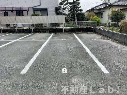 ディアノンｓｔａｇｅ　Ⅰ　＊＊の駐車場