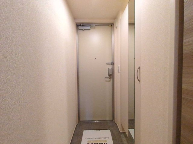 ロータス長町B棟の玄関