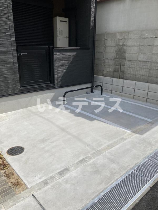 エムグレース神戸湊川の駐車場